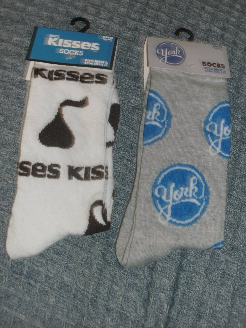 NWT 2 pairs of FUN crew SOCKS Hershey's KISSES & YORK peppermint patty men 6-12
